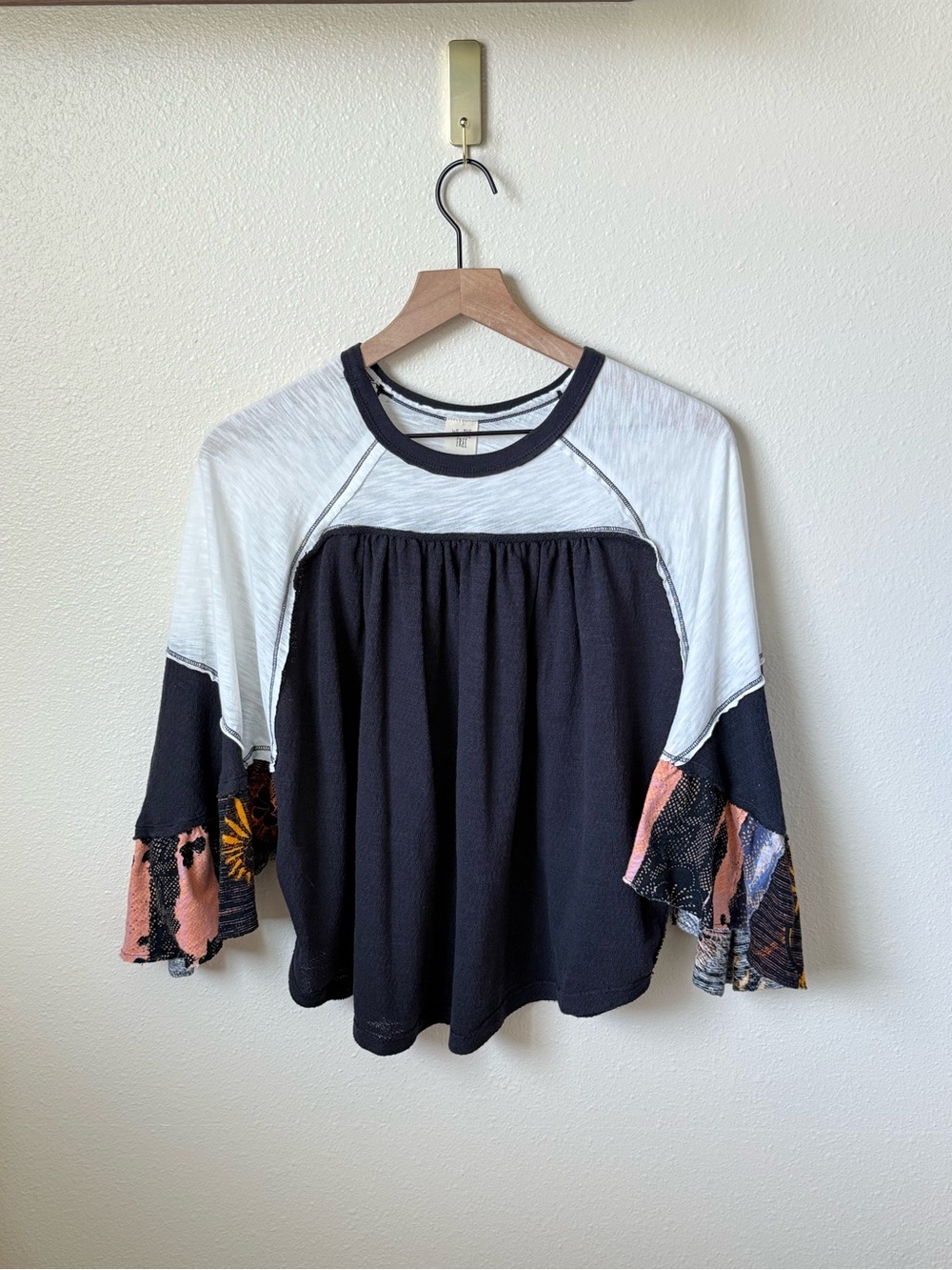 Free People - We the Free Colorblock Ruffled Sleeve Women's Top